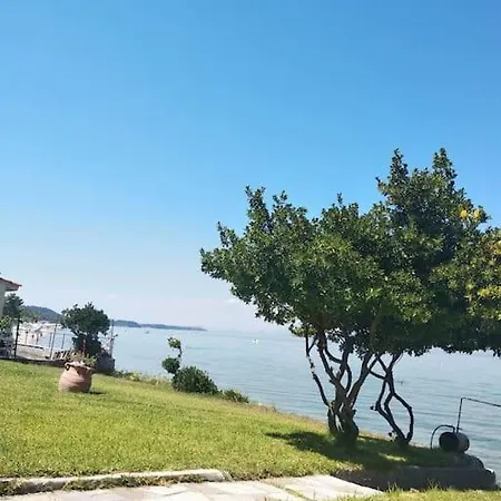 Semesterbostad Olga House In Front Of The Polikhronon